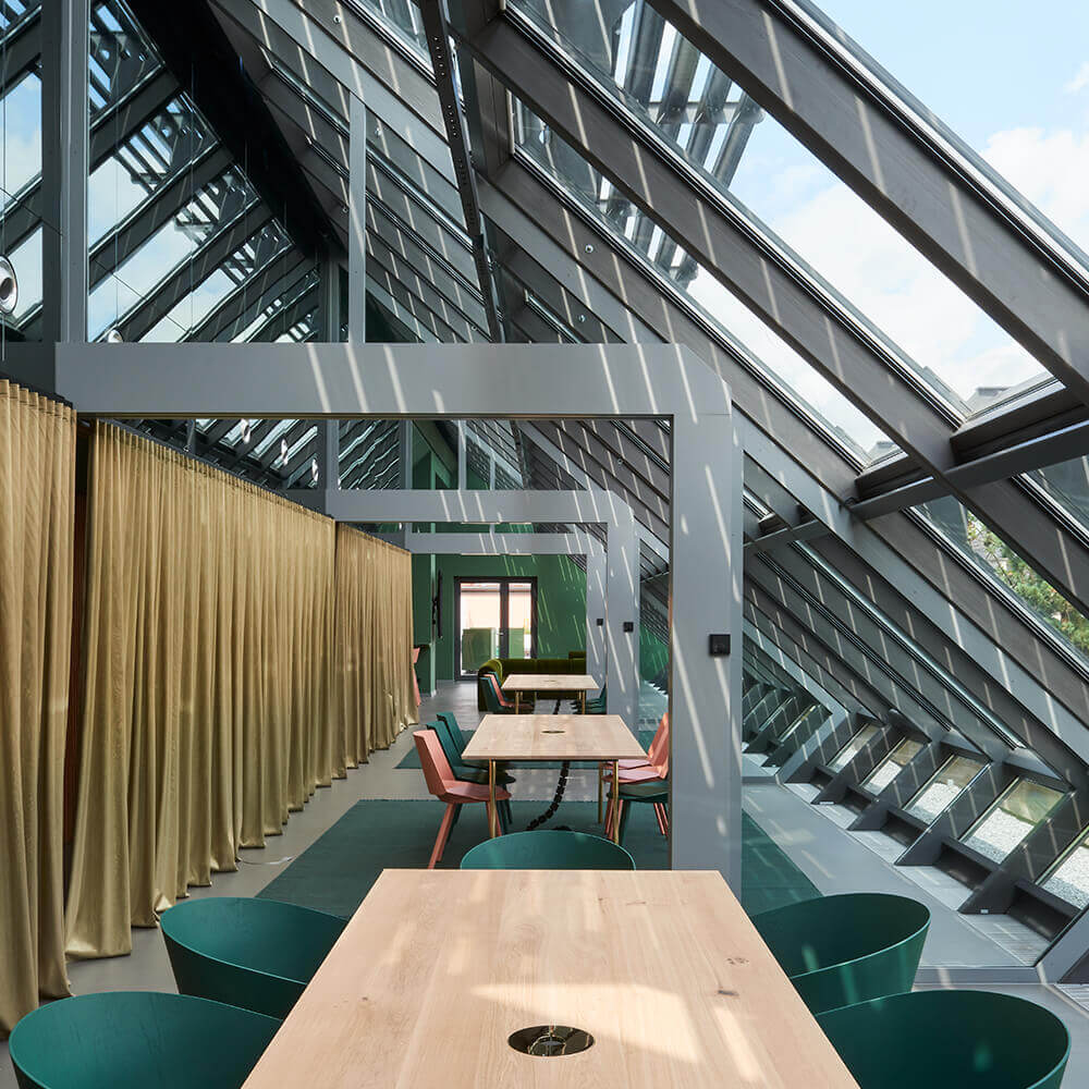 home-meeting-area-1000x1000