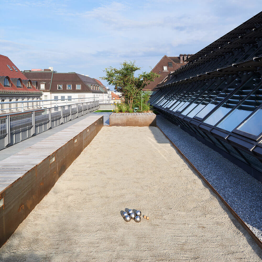 rooftop-boccia-bahn-1000x1000